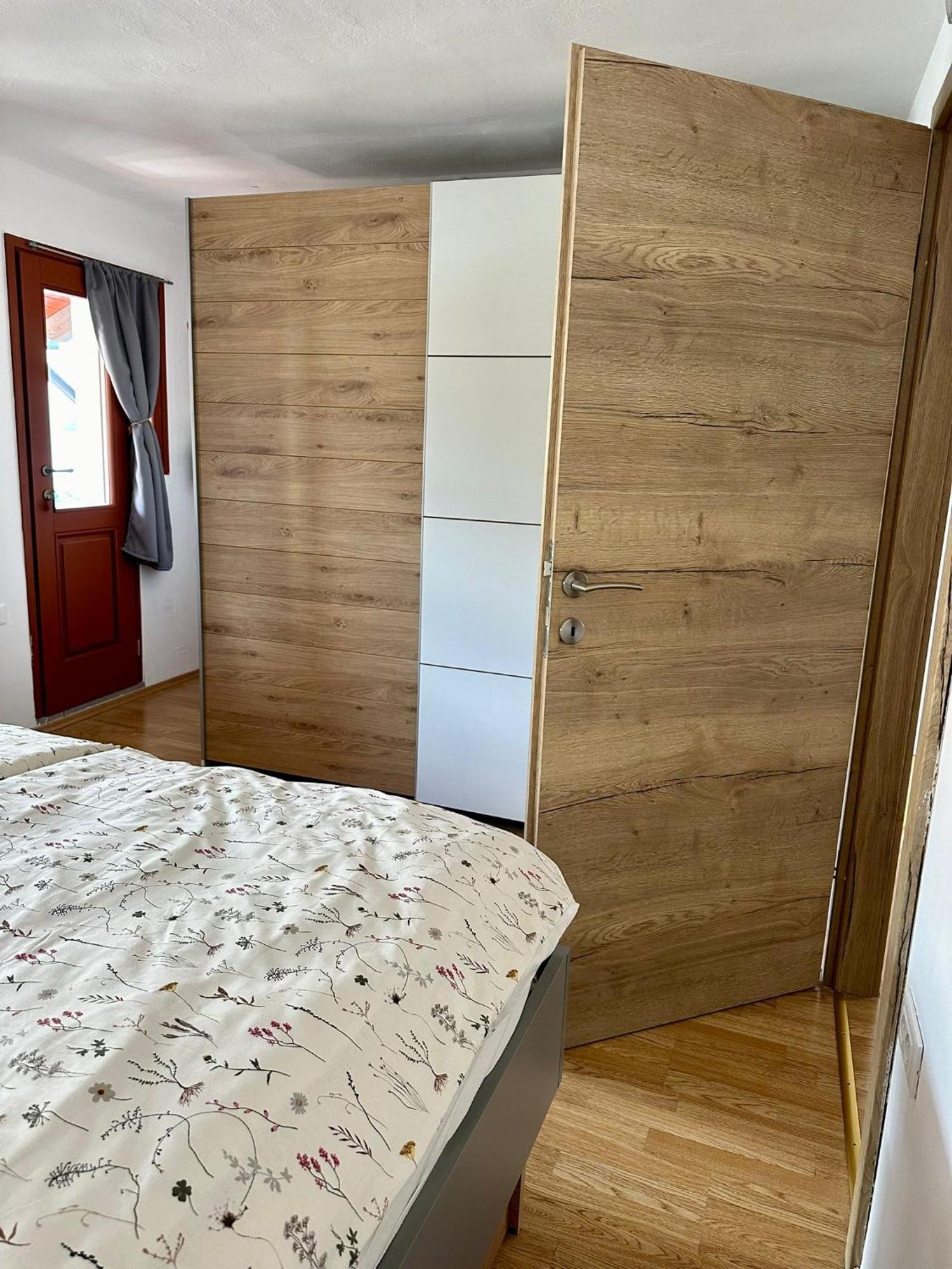 הוילה קובאריד Hisa Rejmr With Private Parking מראה חיצוני תמונה